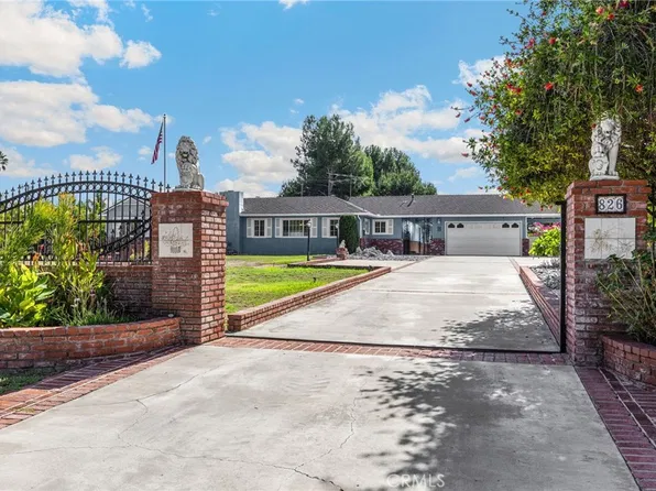 826 W Valencia Mesa Dr, Fullerton, CA 92835