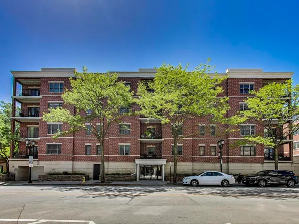 200 N Addison Ave Unit 306, Elmhurst, IL 60126