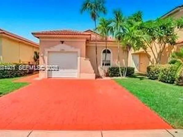 2240 NE 37th Rd, Homestead, FL 33033