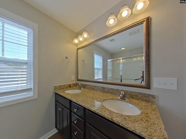 926 Dawsons Park Way — Photo 8
