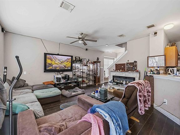 5th image of 6023 Yorkglen Manor Ln