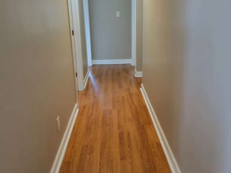 202 Adams St — Photo 7
