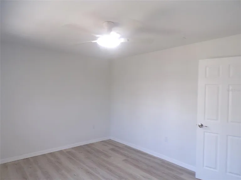 421 Orchid Dr — Photo 14