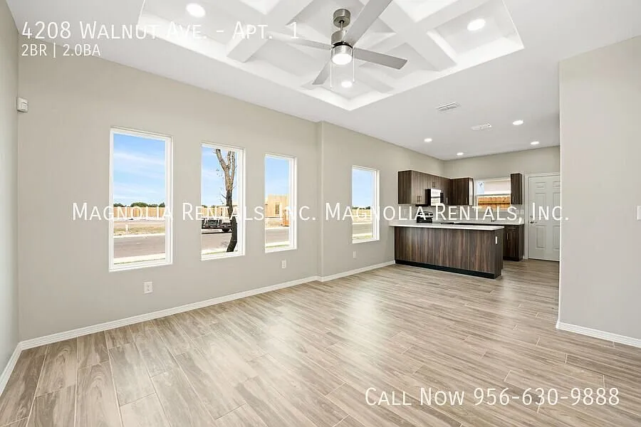 4208 Walnut Ave — Photo 2