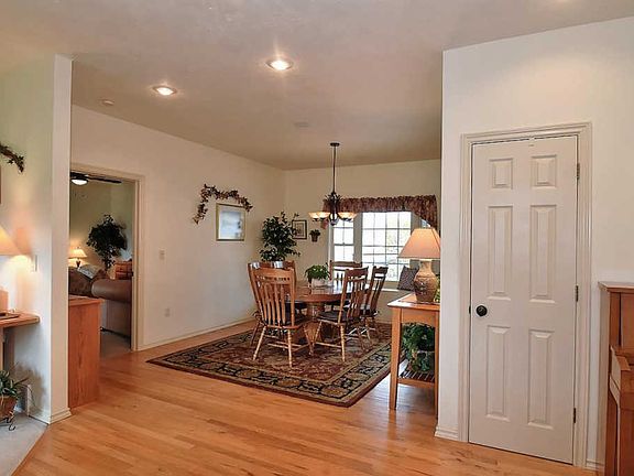 5th image of 4115 E 61st Ave