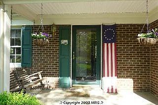 5th image of 107 Hickory Hill Dr