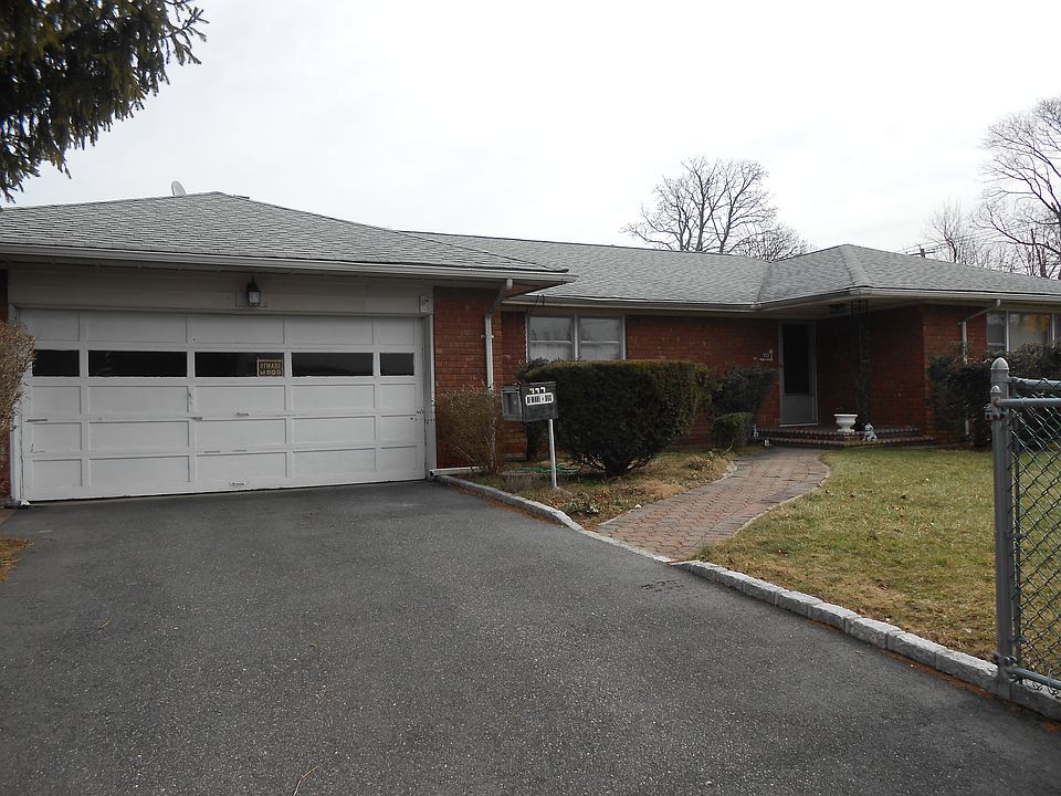 1st image of 777 Higbie Ln