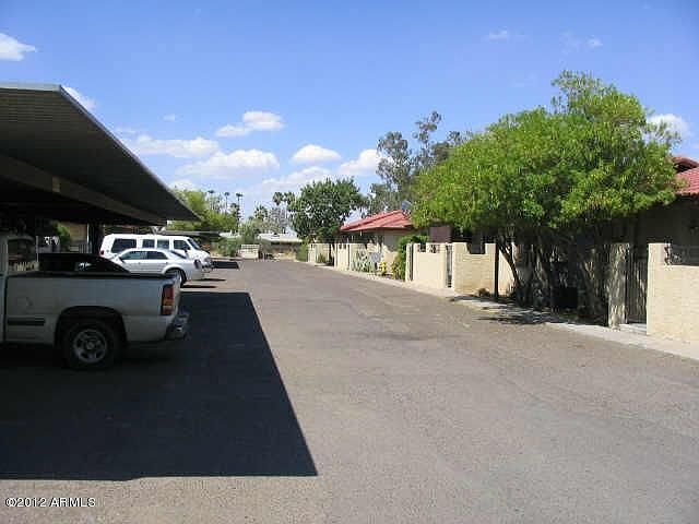 2nd image of 2928 W Colter Street #11