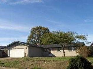 2266 Burdette Dr, Roseburg, OR