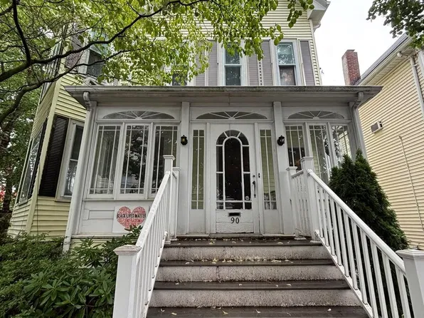 90 Central St, Somerville, MA 02143