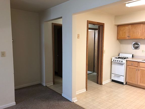 3rd image of 2619 N Oakland Ave #14836915
