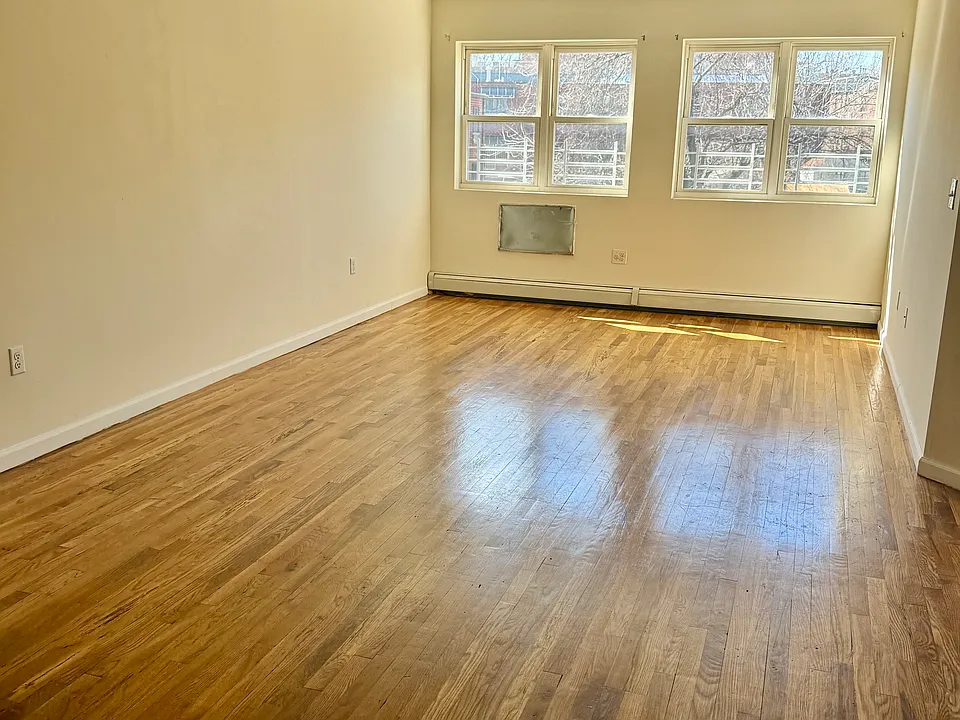 0 E 169th St #2B