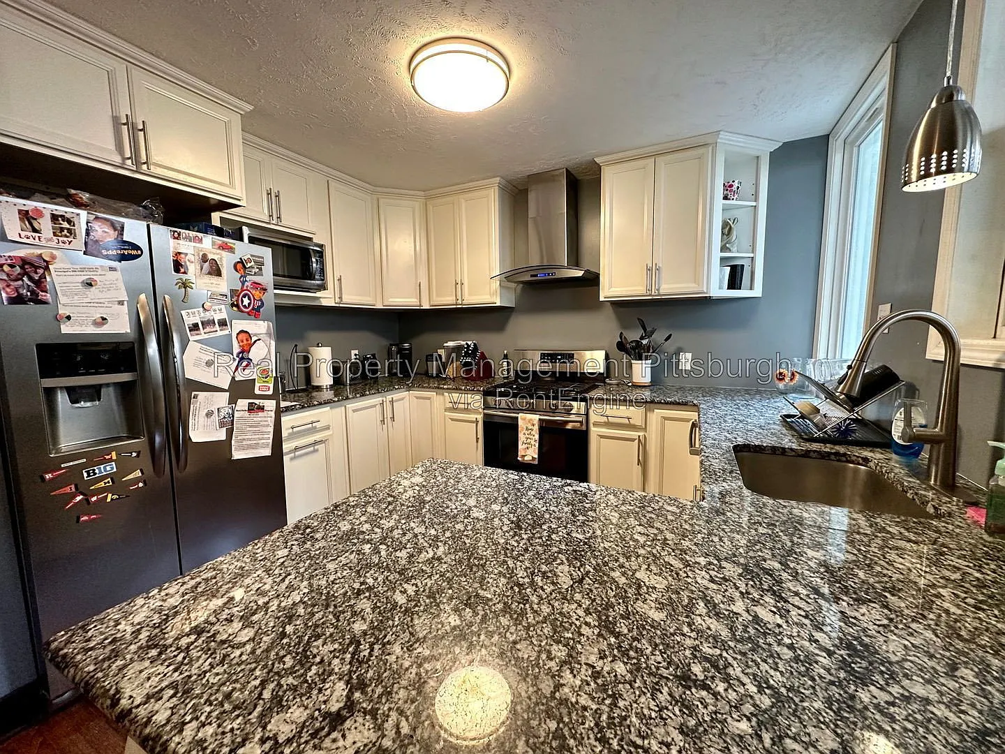 4 bed, 2.5 bath, 1536 sqft, $2,100 — Photo 2