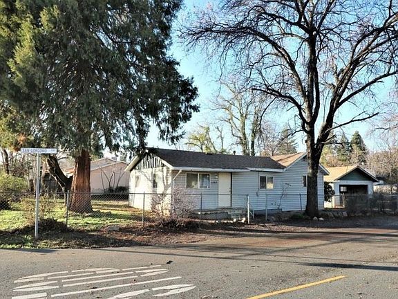 3rd image of 1842 San Gorgonio Ave
