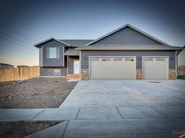 502 Ballista Blvd, Box Elder, SD 57719