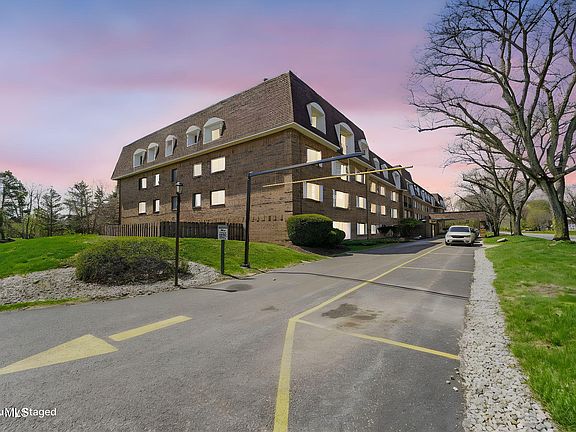 2nd image of 4343 Bancroft St APT 4-G