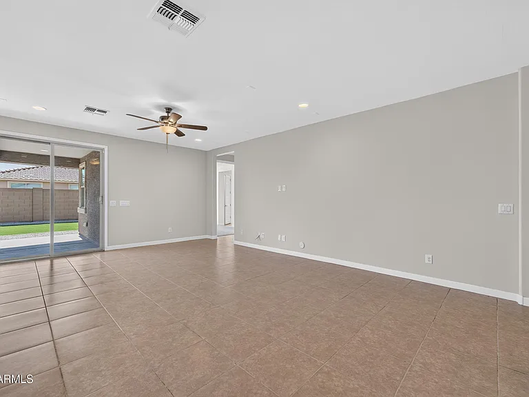 3737 S 64th Ln — Photo 16