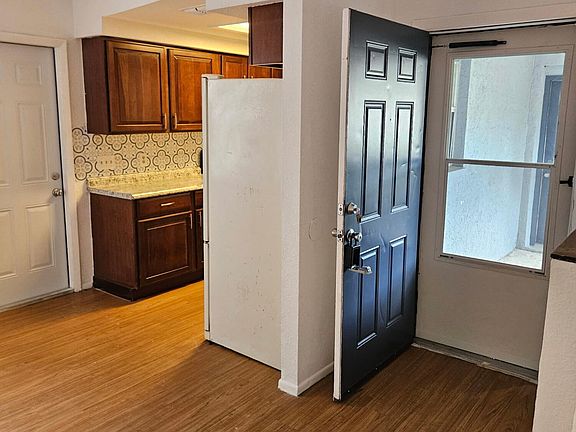 3rd image of 4281 Azora Rd