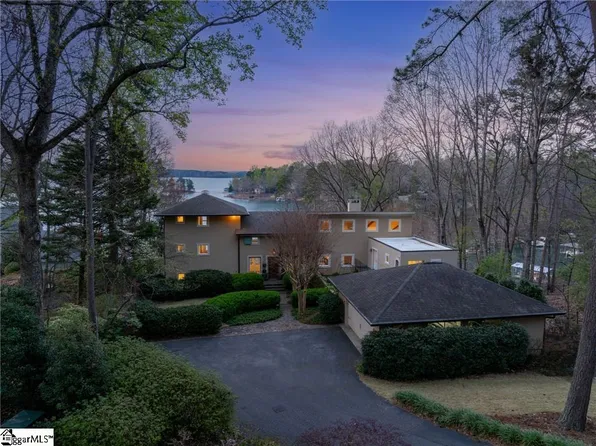 2516 Sugar Valley Rd, Seneca, SC 29672