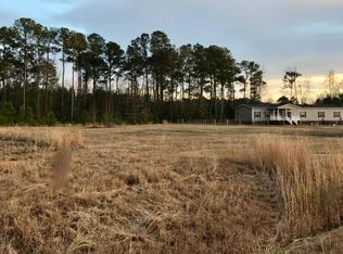 225 Mewborn Dr, Beulaville, NC 28518