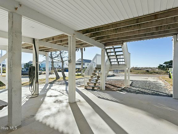 5th image of 2930 E Beach Drive