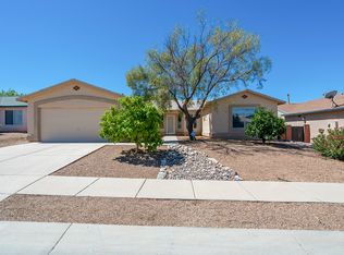 10206 E Rainbow Meadow Dr, Tucson, AZ 85747