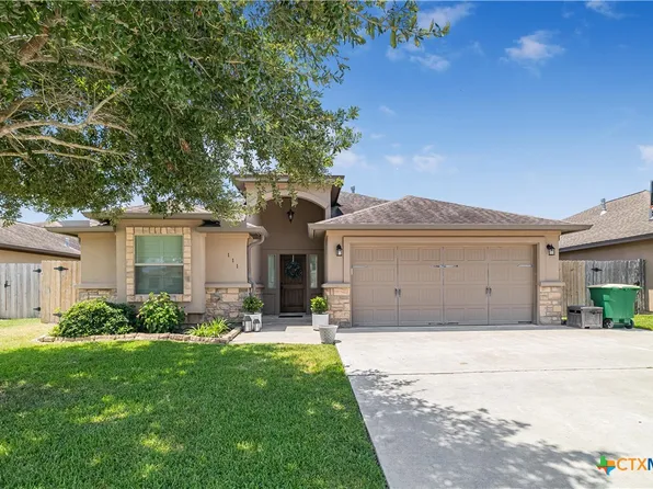 111 Gabbiano Ct, Victoria, TX 77904