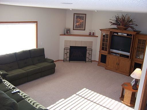 2nd image of 8840 Whispering Oaks Alcove