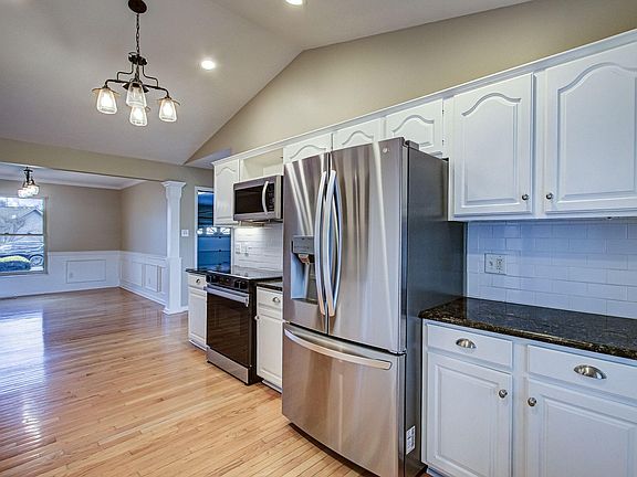 5th image of 1811 Ridge Creek Ln
