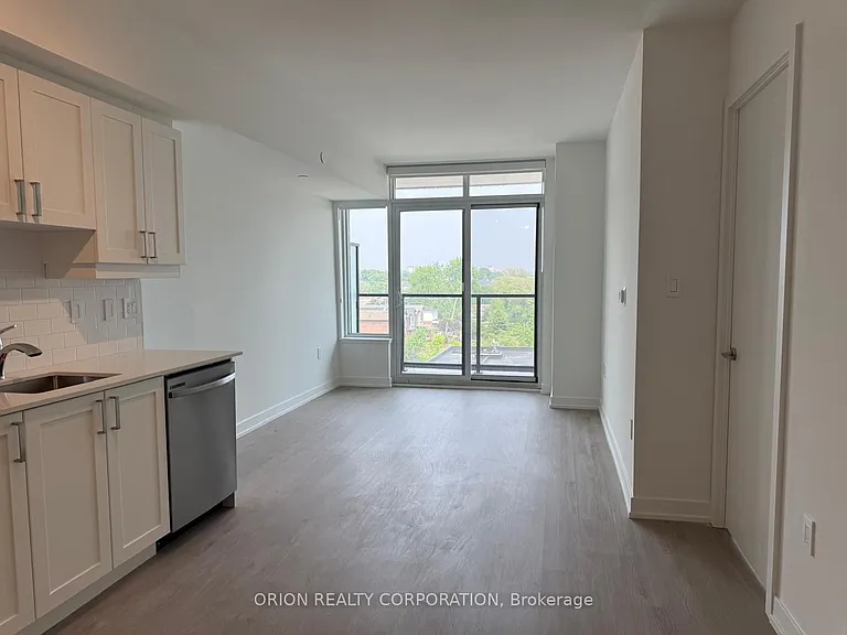 556 Marlee Ave #612 — Photo 7