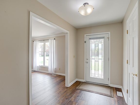 5th image of 8314 Kricklewood Ct