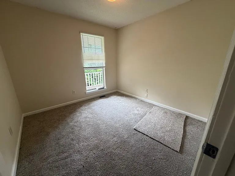 91 Bailey Dr — Photo 6