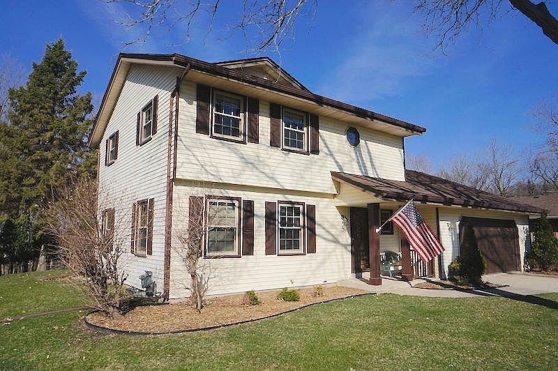 1st image of 800 Marshal Ct