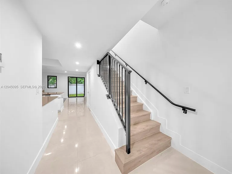 5505 W Oak Way — Photo 9