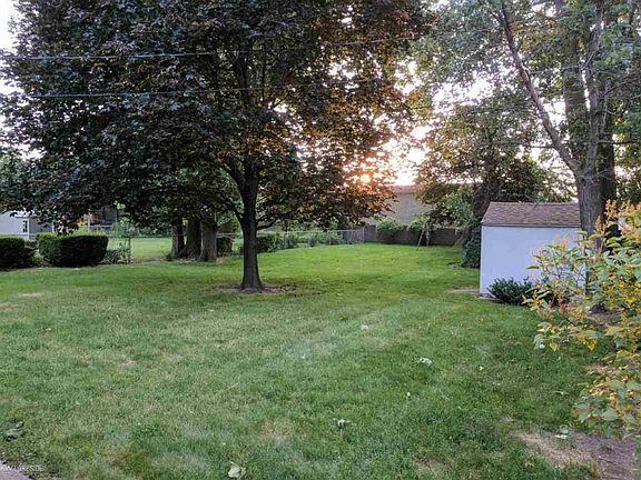 5th image of 26328 Falmouth Dr