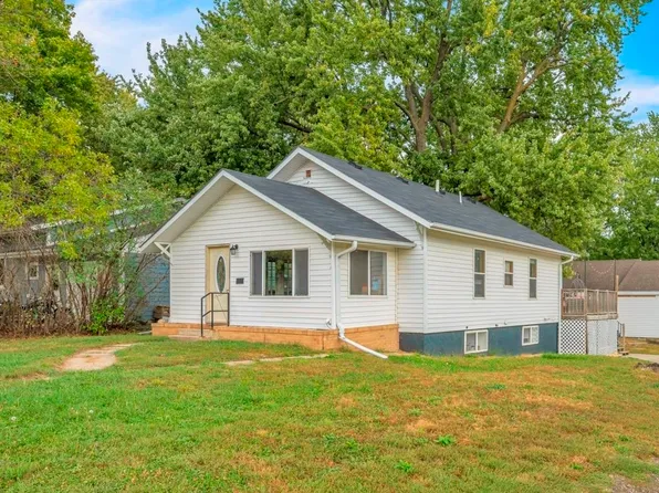 2503 Erie Ave, Spirit Lake, IA 51360