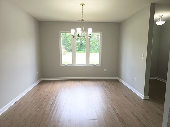 3rd image of 5540 Hearthside Dr