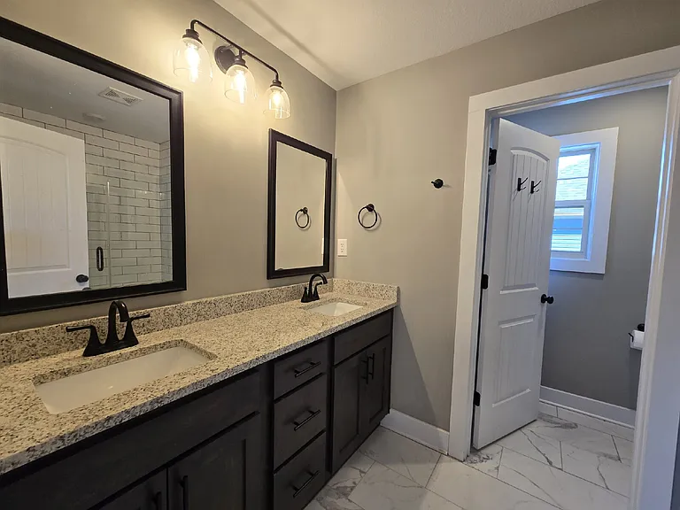 414 Oak St — Photo 26