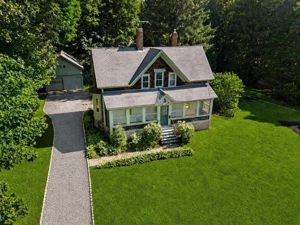 42 Walnut Rd, South Hamilton, MA 01982