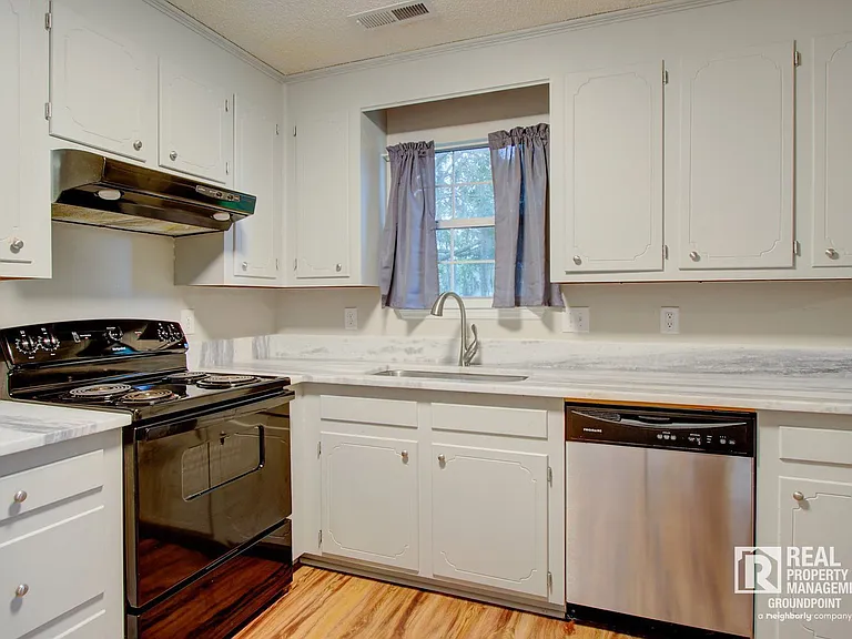 140 Evergreen Magnolia Ave — Photo 8