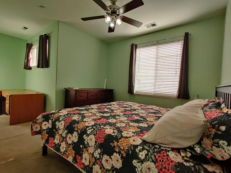 Lawlor Ct — Photo 24