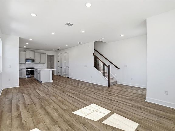 7th image of this home