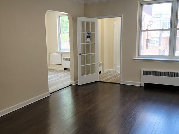 4th image of 2321 Morgan Ave
