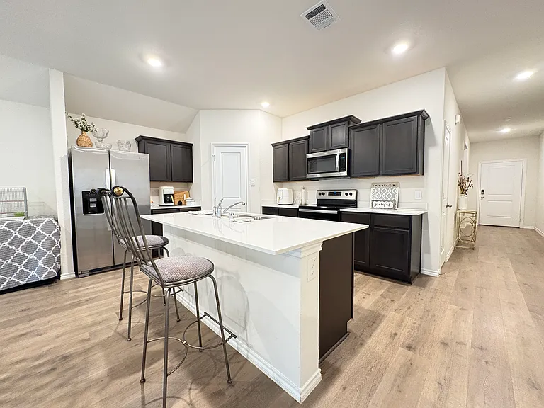 1306 Saddlehorn Dr — Photo 4