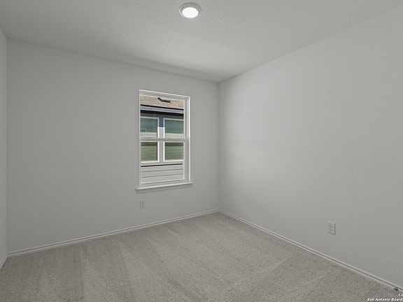 3rd image of 1625 Viola Lane