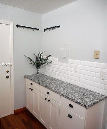 3rd image of 1020 Meridian Ave APT 315