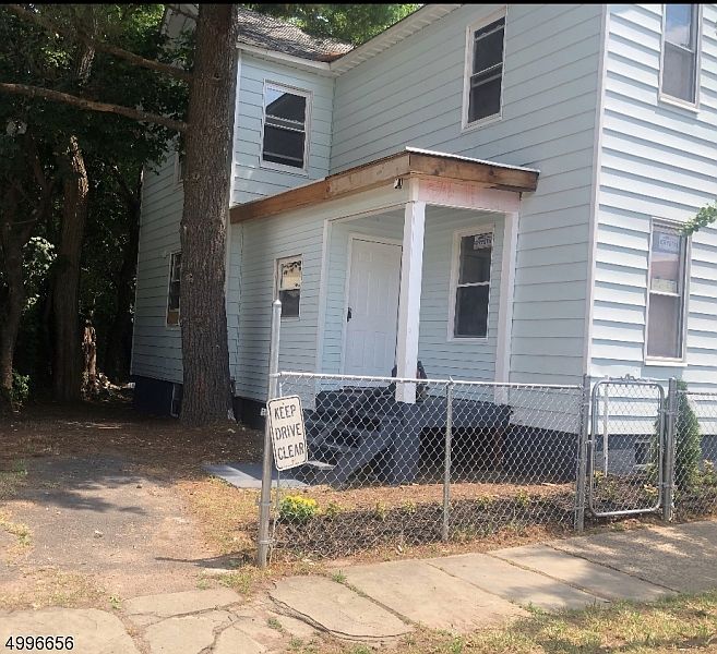 1st image of 74 Greenwood Ave