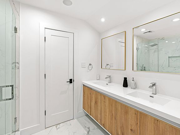 5th image of 138 Longview Rd