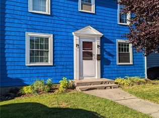 32 Elmcroft Ave, Providence, RI 02908