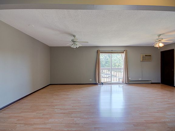 5th image of 235 Woodrow St #2C